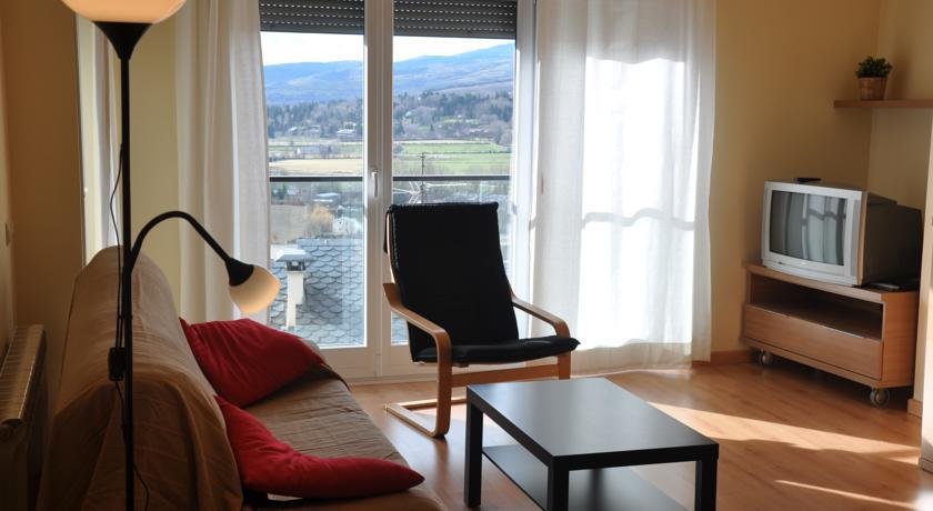 Апартаменты Apartaments Turístics Puigcerdà - Campanar Centre
