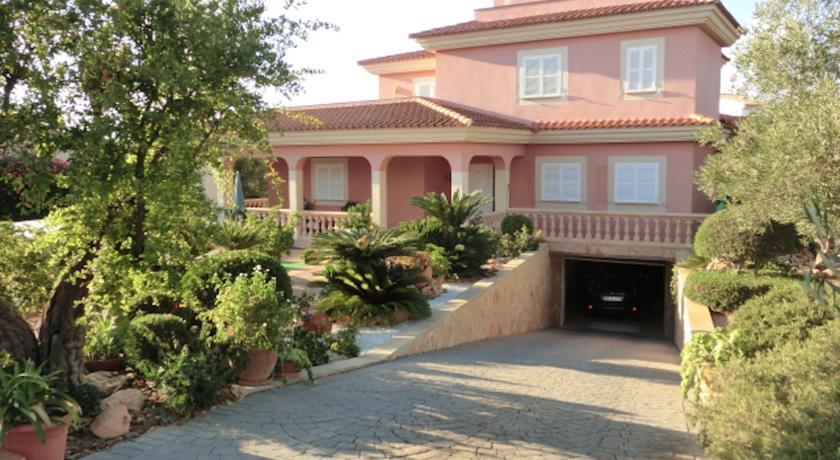 Апартаменты Villa Santa Aina