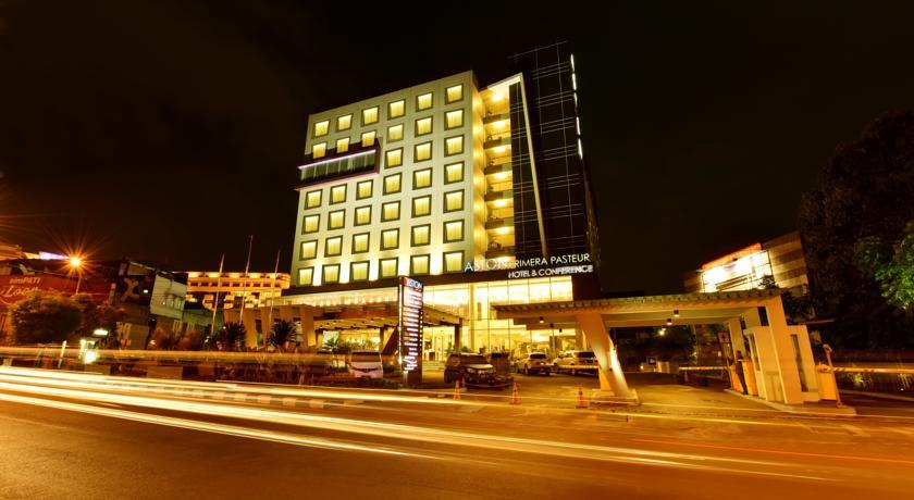 Отель Aston Primera Pasteur Hotel and Convention Center