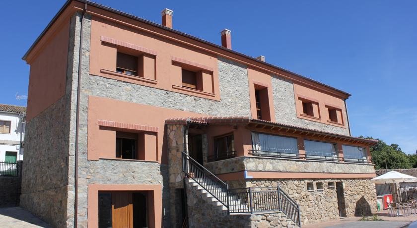 Отель Hotel Duque de Gredos
