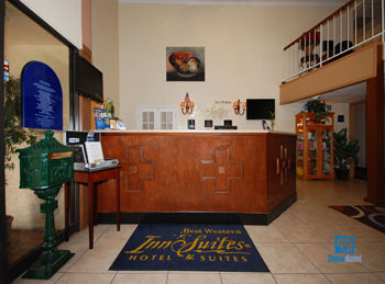 Отель B W Airport Inn