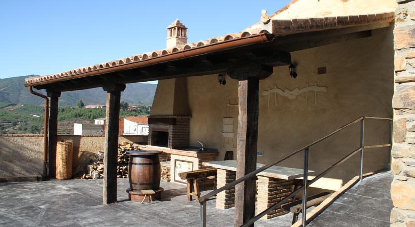 Отель Apartamento Rural El Peral