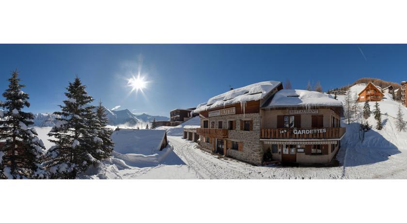 Отель Hôtel les Gardettes