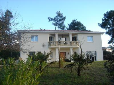 Апартаменты HomeRez  Holiday home Av. des Courlis