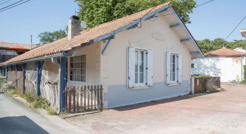 Апартаменты HomeRez  Holiday home Impasse Bardet