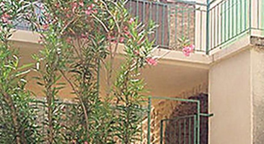 Апартаменты HomeRez  Holiday home Le village