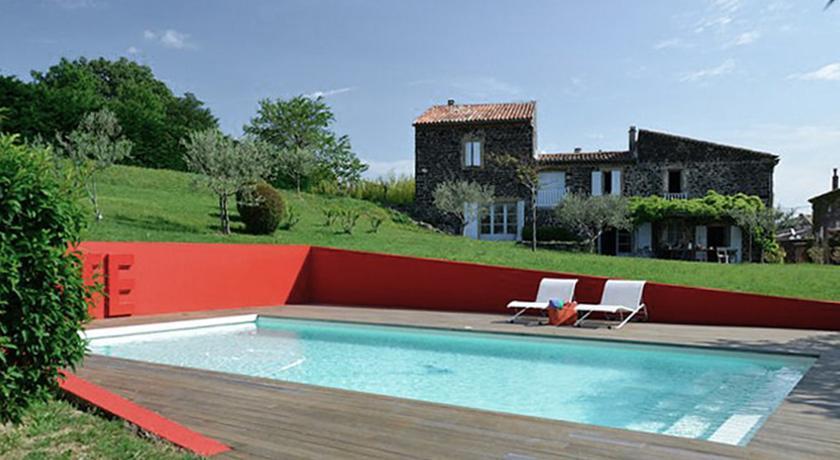 Апартаменты HomeRez  Holiday home Les Chaix