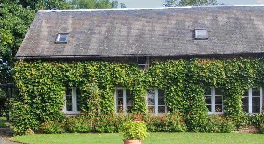 Апартаменты HomeRez  Holiday home La grande ferme