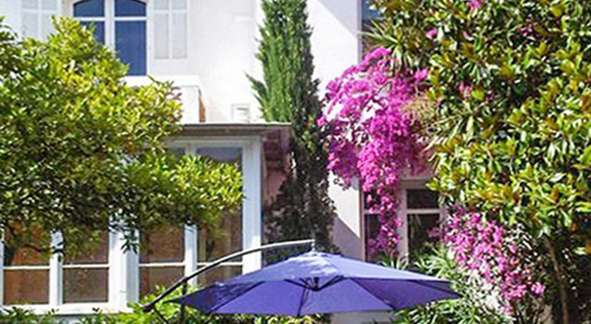 HomeRez  Villa Rue Velasquez