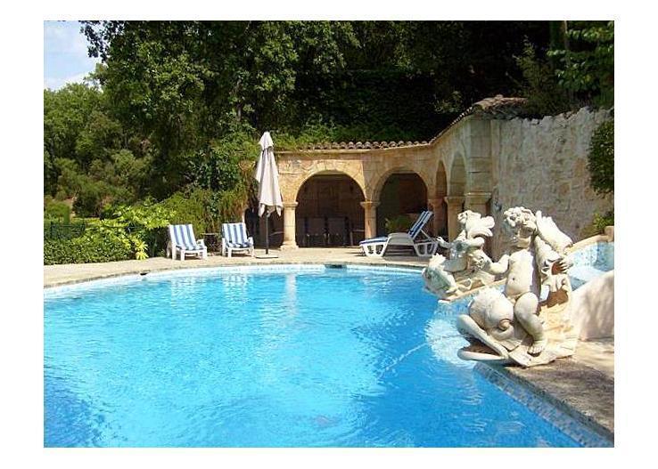 Вилла Villa in Alpes Maritimes II