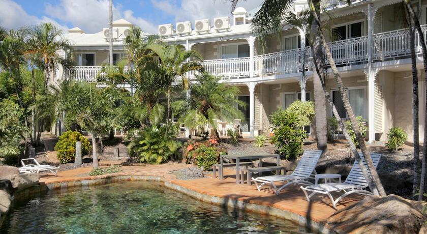 Отель Colonial Palms Motor Inn