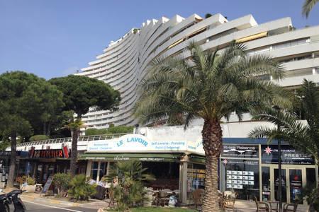 Апартаменты Baie des Anges Apartment