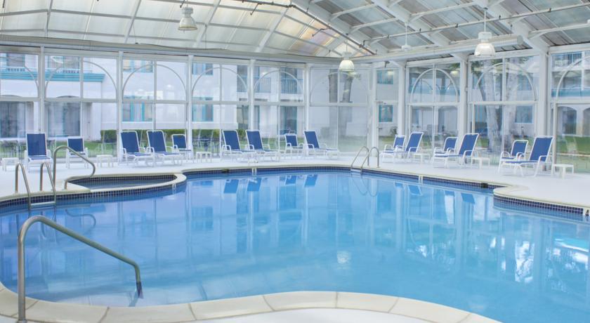 Отель DoubleTree Suites by Hilton Mount Laurel