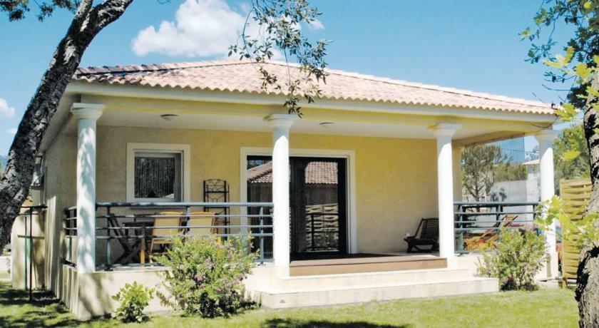 Апартаменты Three-Bedroom Holiday home Marine 07