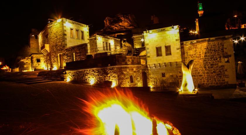 Отель Millstone Cave Suites Hotel