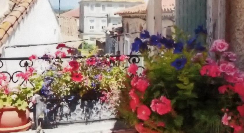 Апартаменты HomeRez - Maison de Grandmere