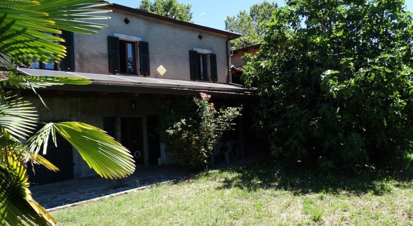 Отель Podere La Costa Degli Aromi