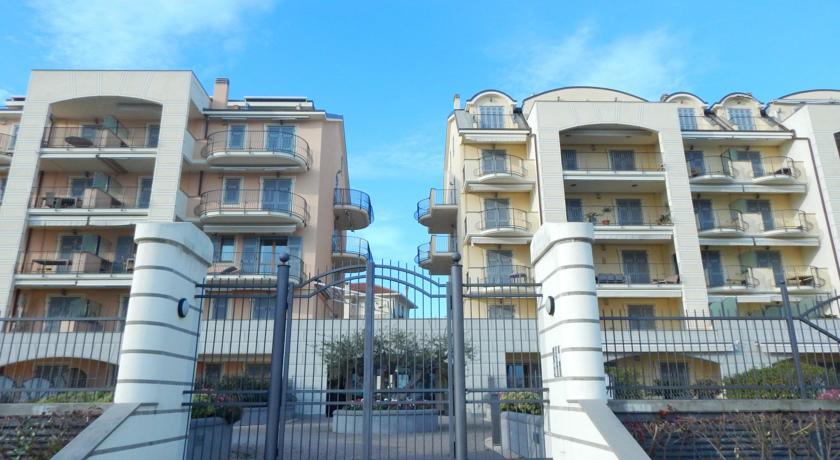 Апартаменты Residence La Perla