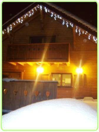 Гостевой дом GITE AU COEUR DU CHALET EN BELLEDONNE VERS PRAPOUTEL LES 7 LAUX