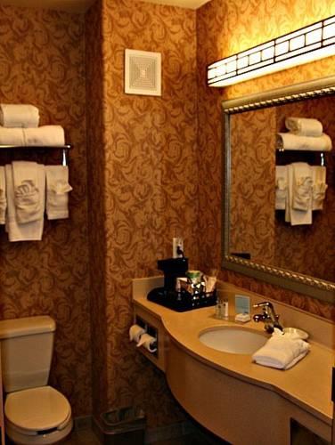 Отель Hampton Inn & Suites Agoura Hills