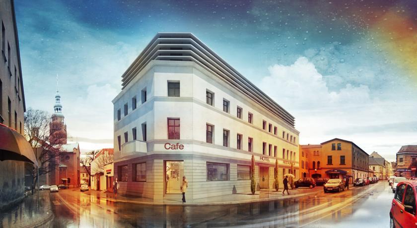 Отель Hotel Opera