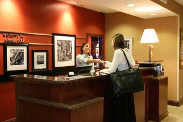 Отель Holiday Inn Express & Suites Sioux City - Southern Hills