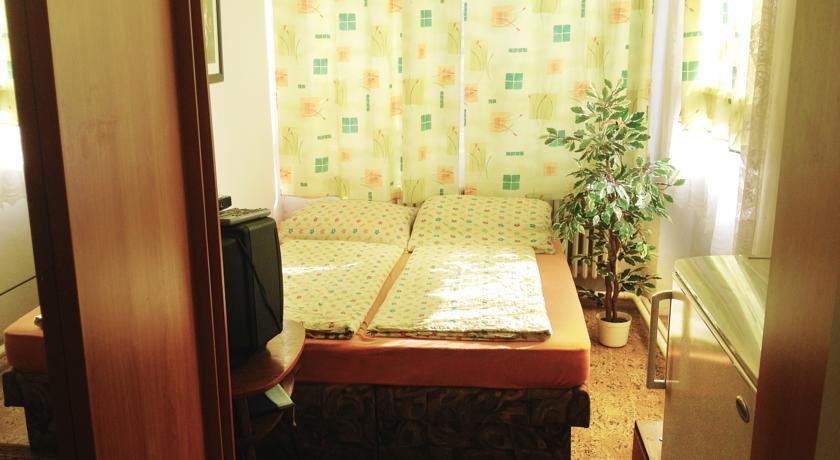 Хостел Hostel Lutín