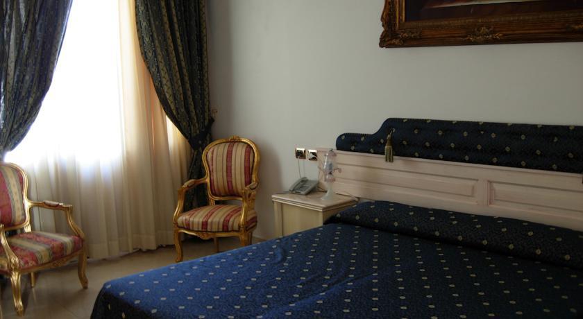 Отель Euro Hotel Iglesias