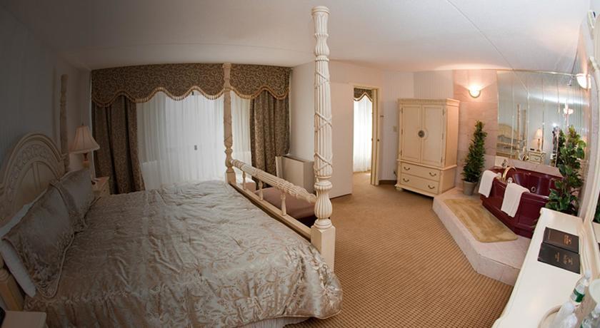 Отель The Poughkeepsie Grand Hotel
