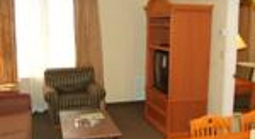 Отель Staybridge Suites Orlando South