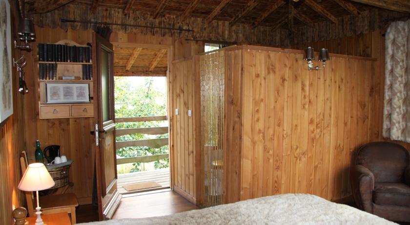 Отель Au Refuge des 3 Ours