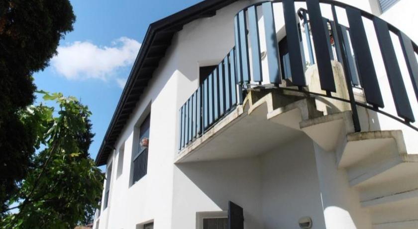 Апартаменты Rental Apartment Etchola - Ascain