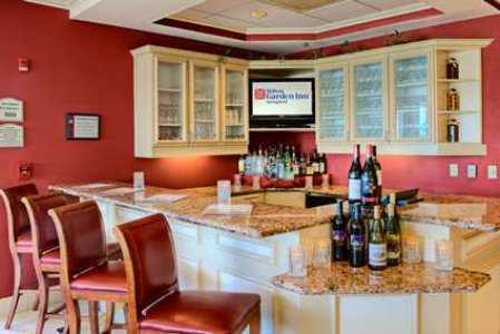 Отель Hilton Garden Inn Springfield Hotel