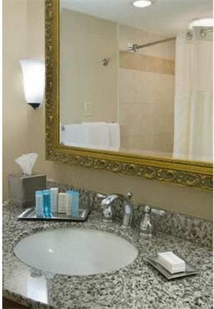 Отель Hilton Wilmington Riverside