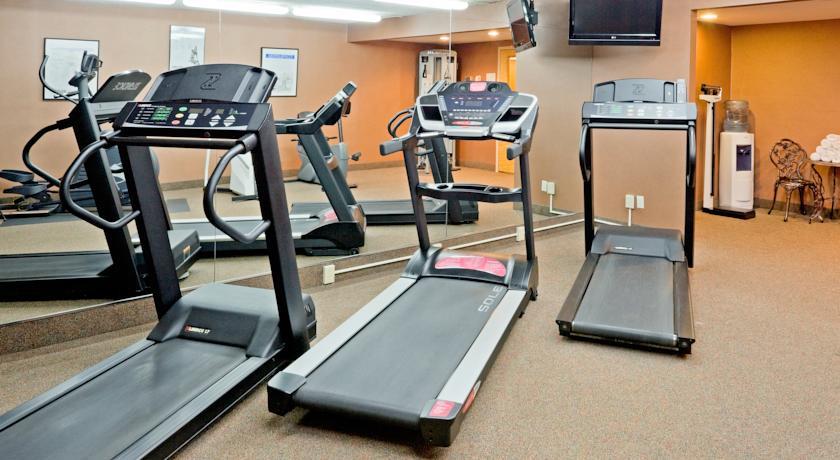 Отель Holiday Inn Hotel & Suites Parsippany/Fairfield