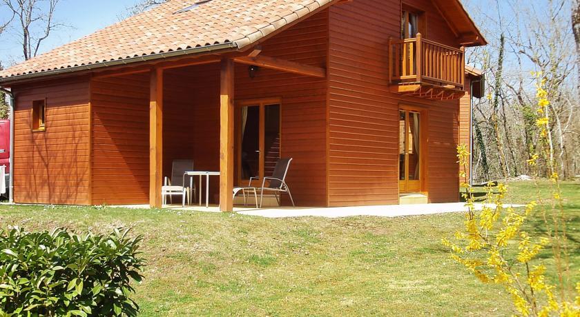 Апартаменты HomeRez - Holiday Home Les Genevriers