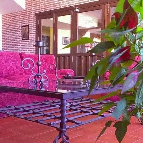 Отель Inn El Huésped del Sevillano