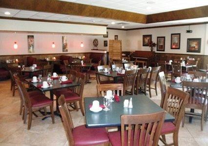 Отель Holiday Inn Dayton Airport North West