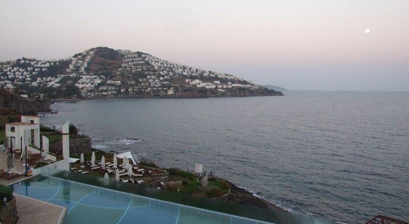 Villa Eclipse
