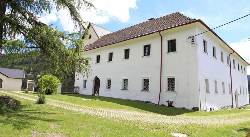 Апартаменты Schloss Gnesau S