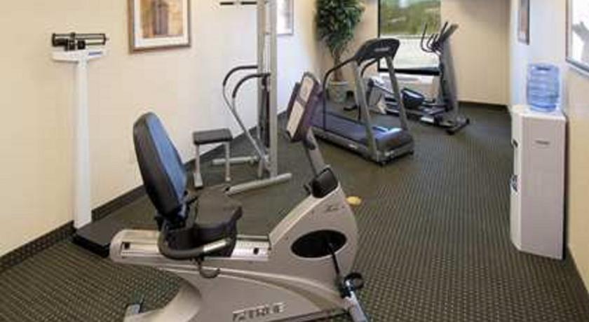 Отель Hampton Inn Belle Vernon