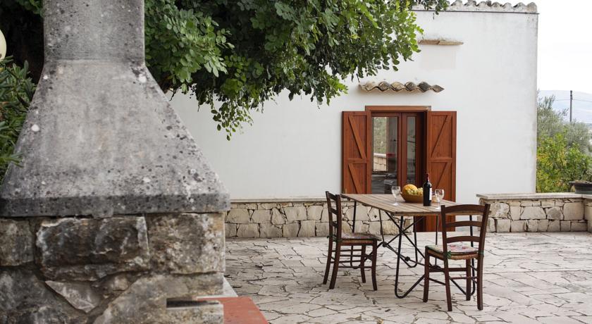 Отель SerraBerretta Country House