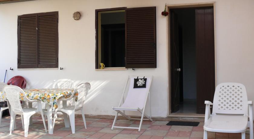 Апартаменты Holiday Home Eurovillage