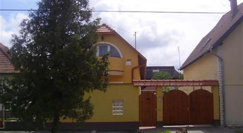 Andrea Apartman
