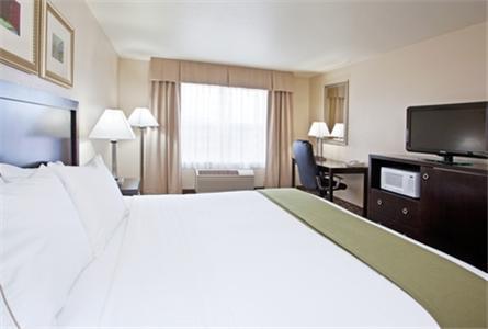 Отель Holiday Inn Express Columbus East-Reynoldsburg
