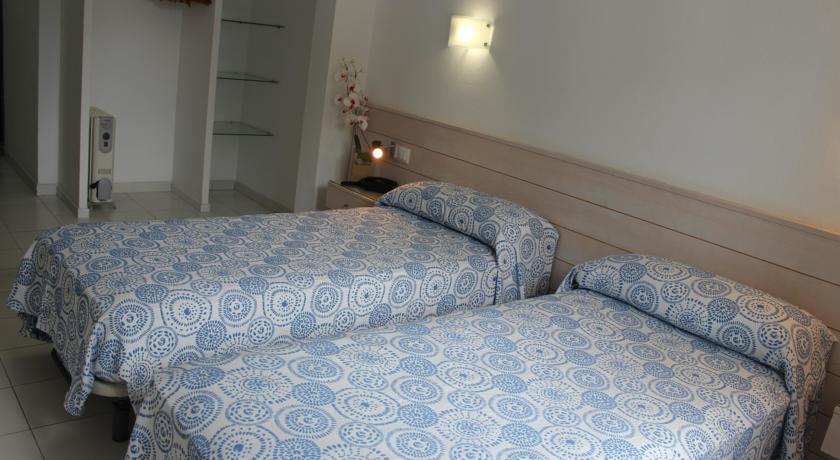 Отель Hotel Bahia
