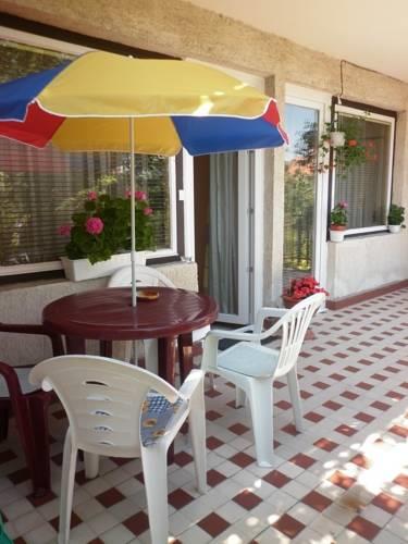 Апартаменты Apartment Balatonalmadi 2