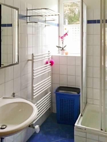 Апартаменты HomeRez  Apartment Franz Kochstrasse I