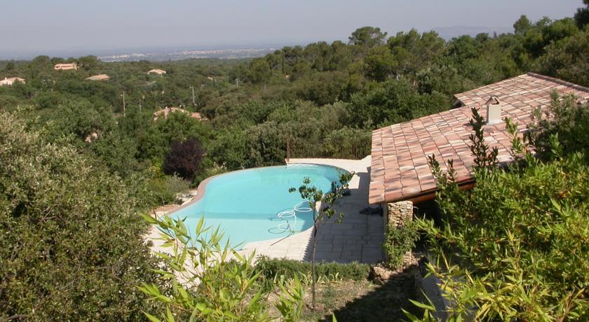 Апартаменты Le Petit Paradis en Provence