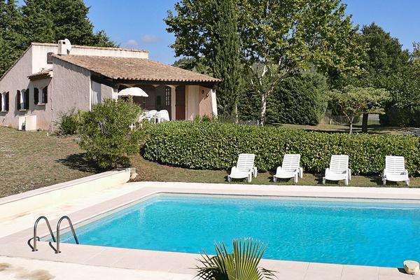 Апартаменты Holiday home in Villecroze